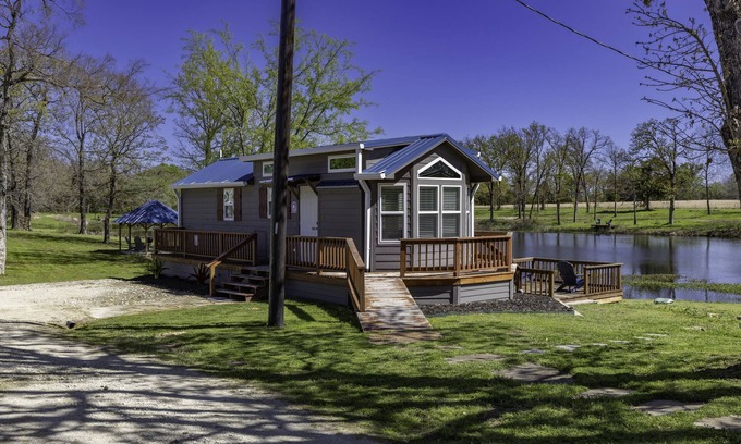 Emory Casa | Cottage near Lake Fork, Private Stocked Pond, Secure Parking