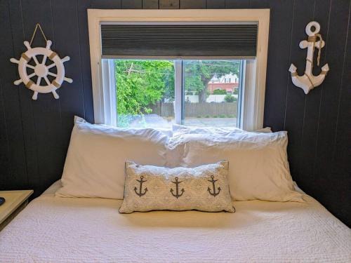 Erie Casa | Cottage Near Presque Isle & Lake Erie Boat Parking