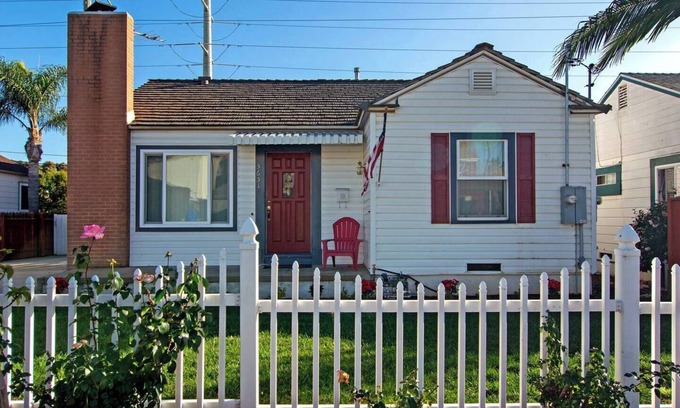 Morena Casa | Pintoresca cabaña cerca de USD / Old Town / Trolley / Sea World y Ballast Point Brewery