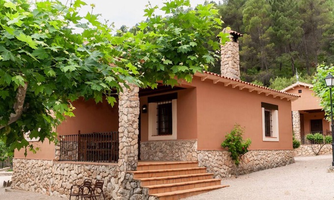 Yeste Casa | Casa rural nº7 para 4 personas, Batan Rio Tus