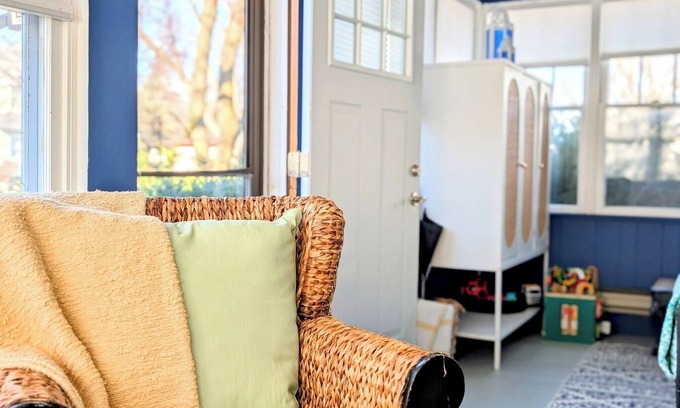 Lake Geneva Cabaña | Cottage on Clover. Charming, quiet walk to town.