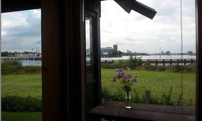 Amsterdam East Cabaña | Casa rural a orillas del IJ