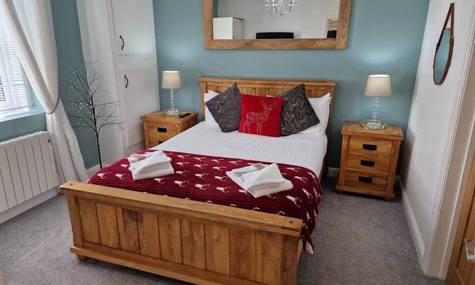 Carlisle Cabaña | Cottage - Sleeps 3, hot tub & pet friendly