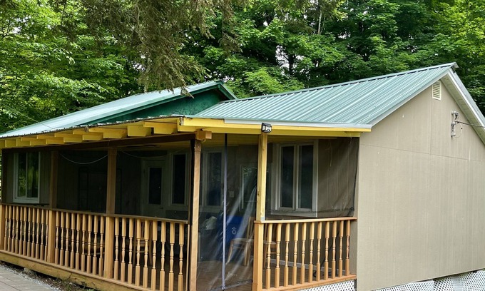Mongaup Valley Casa | Hermoso bungalow con piscina a 8 minutos de Bethel Woods / 10 minutos del casino mundial