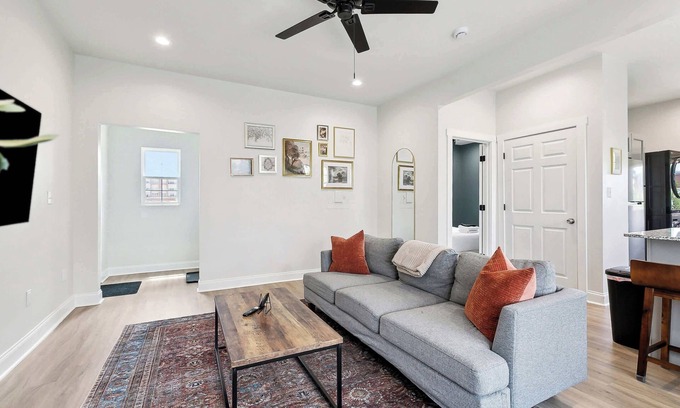Historic Downtown Baton Rouge Apartamento | Cottage Vibes in the City - 1BD, 2nd Floor