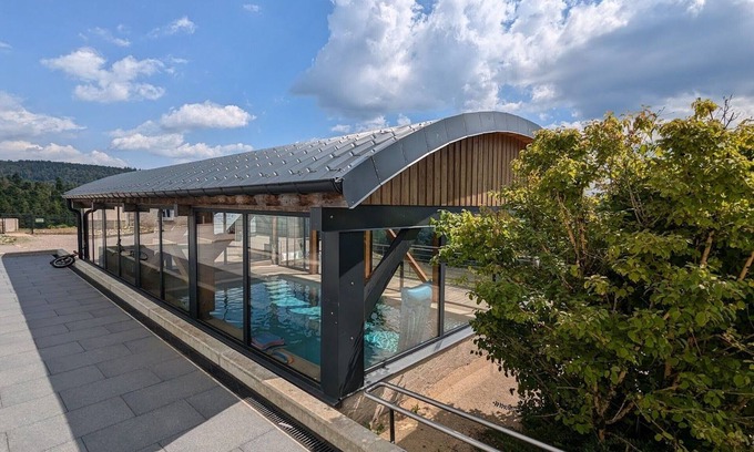 Le Val-d'Ajol Cabaña | Casa con piscina climatizada, spa y vista al valle