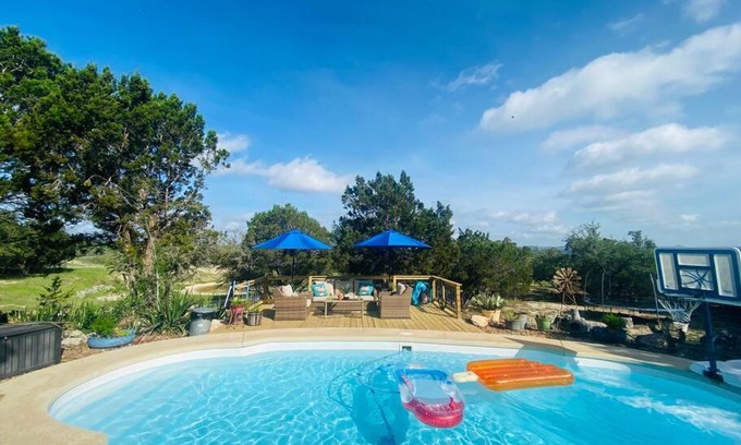 Bandera Casa | Cottage with Hot Tub and Pool Bandera, TX.