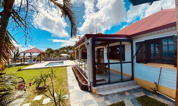 Grand Bois Cabaña | Casa con piscina y parking seguro en la Réunion