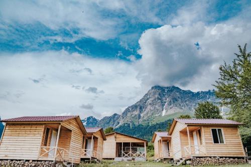 Mazeri Casa | Cottages SHIKHRA - კოტეჯები შიხრა