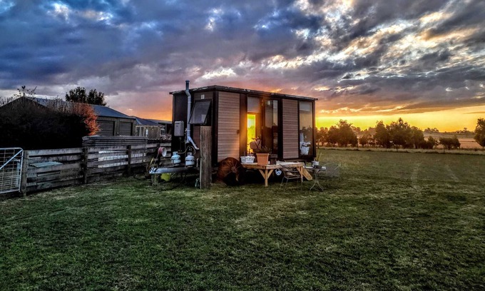 Hagley Casa | Cottesloe Summary:Se