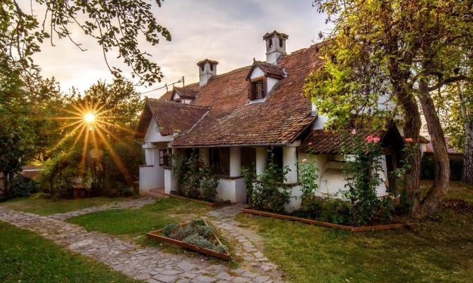 Miclosoara Casa | Count Kálnoky's Transylvanian Guesthouses