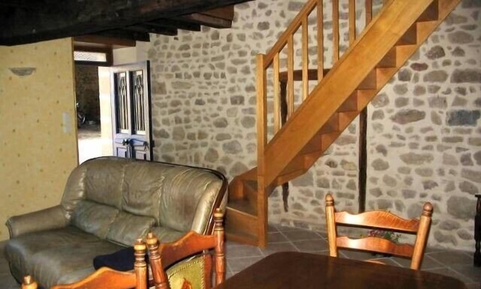 Saint-Marcel-en-Marcillat Otro | Casa rural en la granja de cabras en Auvernia