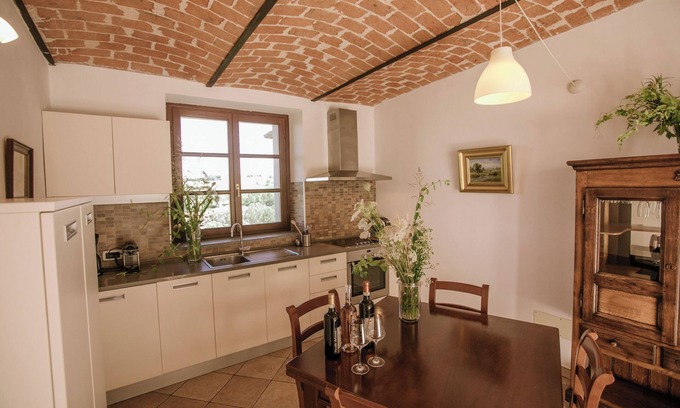 Isola d'Asti Casa | Country apartment Monferrato Moretti Winery