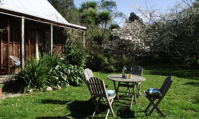 Tararua Forest Park Cabaña | COUNTRY CHARM: Tranquilo casitas de campo independientes