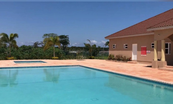 St. Ann's Bay Casa | Country Club 2 br house w/ pool by Ince Villas