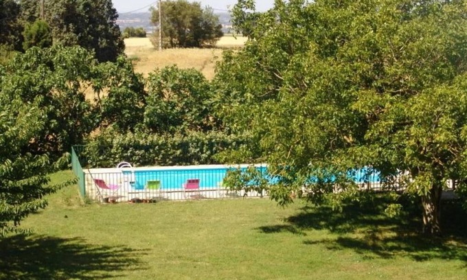 Villepinte Casa | Casa / apartamento rural -Casa de carácter: 3 casas rurales con piscina que tiene capacidad para 24 personas