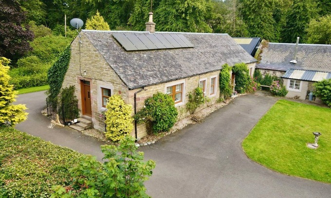 Kirkmichael Cabaña | Country Cottage on Private Estate