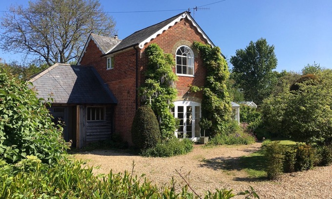 New Forest District Cabaña | Country cottage set in a peaceful hamlet on the edge of the New Forest