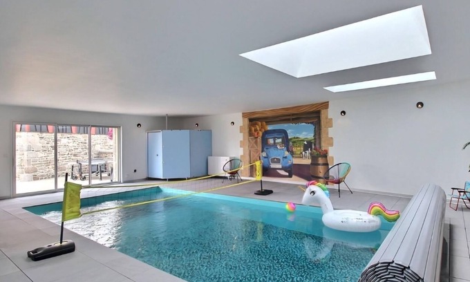 Bourbriac Casa | Country cottage with indoor pool La maison du Bonheur