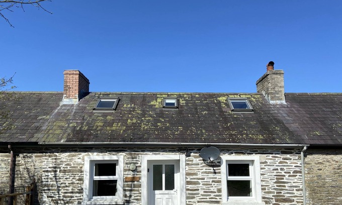 Llangeler Cabaña | Country Cottage with Large Garden