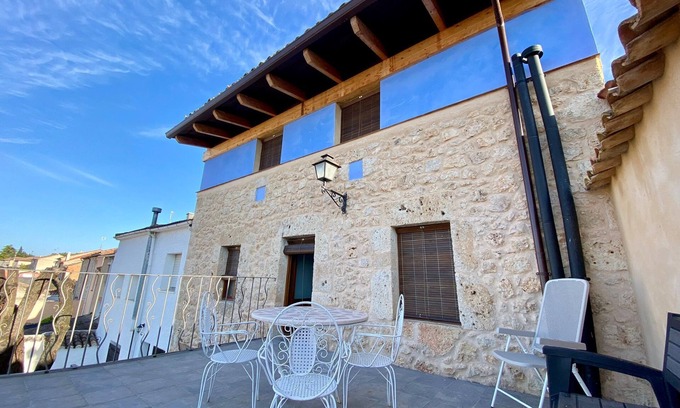 Mambrilla de Castrejon Casa | Casa rural 'La Mambla De La Ribera 1' con vistas a la montaña