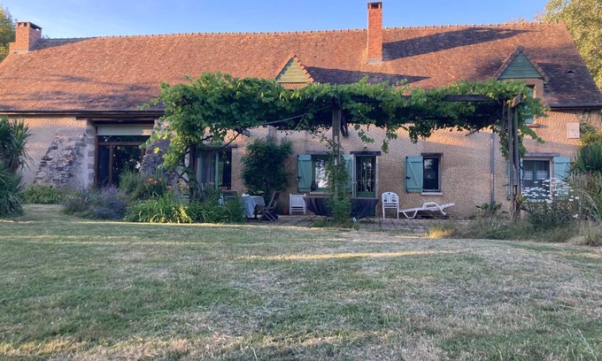 Bonnetable Casa | Country escape: cozy 10/12-person house in a natural setting.