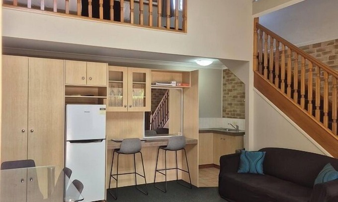 South Toowoomba Hotel | Country Gardens Motor Inn Toowoomba