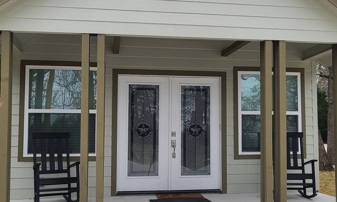Lee County Casa | Country guesthouse w/ shared pool, firepit, and outdoor kitchen access
