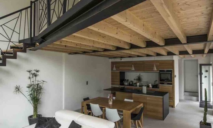 Saint-Medard-en-Forez Casa | Country house with large garden and swimming pool