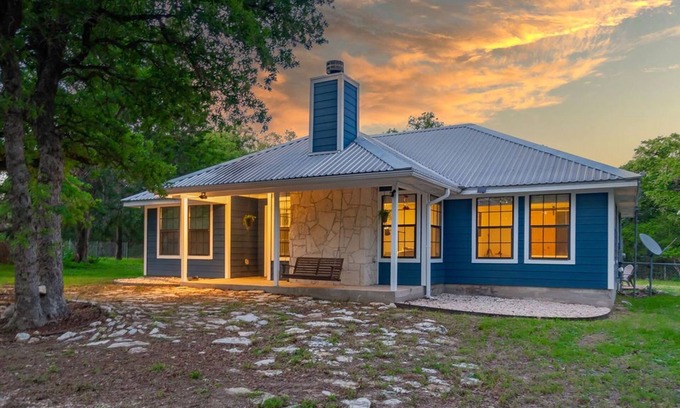 Lee County Casa | Country Home on 5 Acres-15 Min to Snow's BBQ
