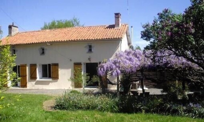 Marillet Casa | CASA DE CAMPO Tenga la seguridad de