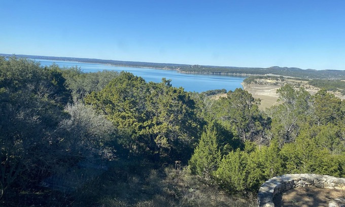 Canyon Lake Casa | Country home with modern amenities overlooking the lake.