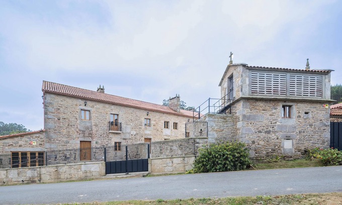 Arteixo Casa | Casa rural 'Arijón' con vistas al mar, piscina privada y Wi-Fi
