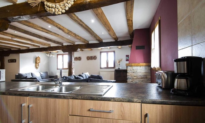 Abaurrea Alta Casa | Country House 'Casa Rural Enekoizar' with Mountain View, Private Terrace and Wi-Fi
