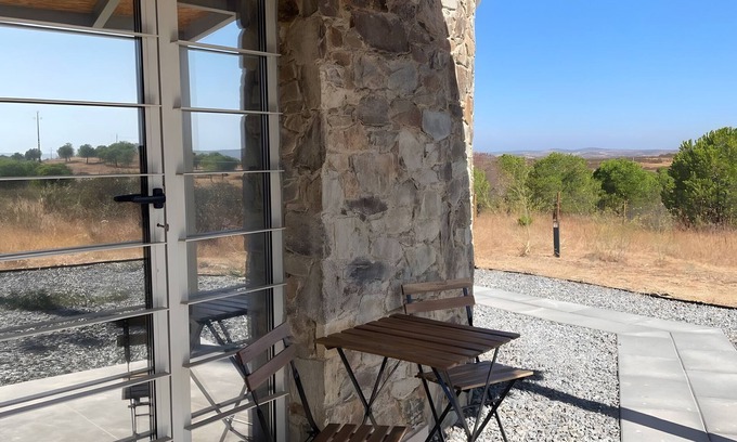 Alcoutim Casa | Country House 'Casa Da Moagem' with Mountain View, Wi-Fi and Air Conditioning