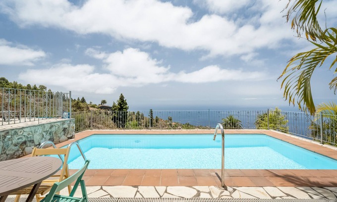 El Jesus Villa | Casa rural 'Casa Juliana Tijarafe' con vistas al mar, piscina privada y Wi-Fi