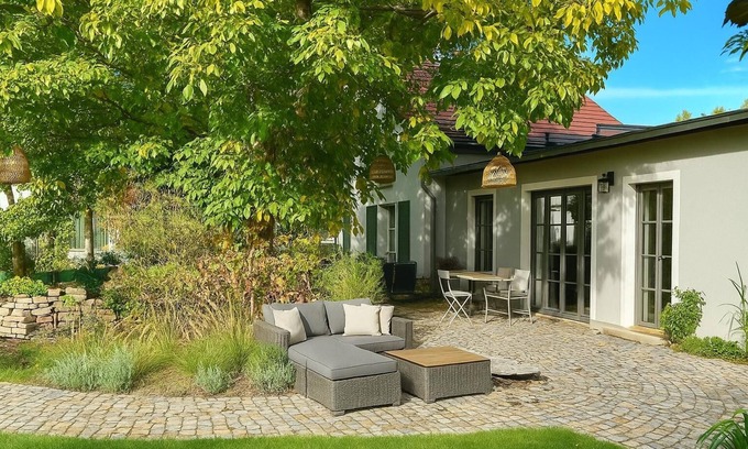 Nuthetal Cabaña | Country House Dream under Walnut Trees