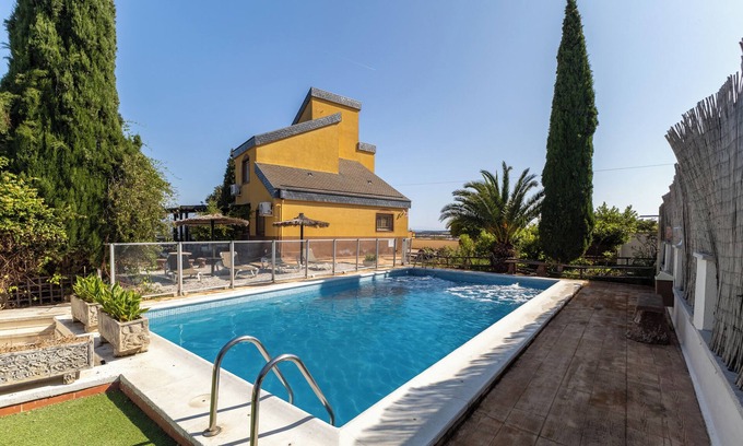 Aldea del Fresno Casa | Casa rural 'El Mirador De Calalberche' con vistas a la montaña, Wi-Fi y aire acondicionado