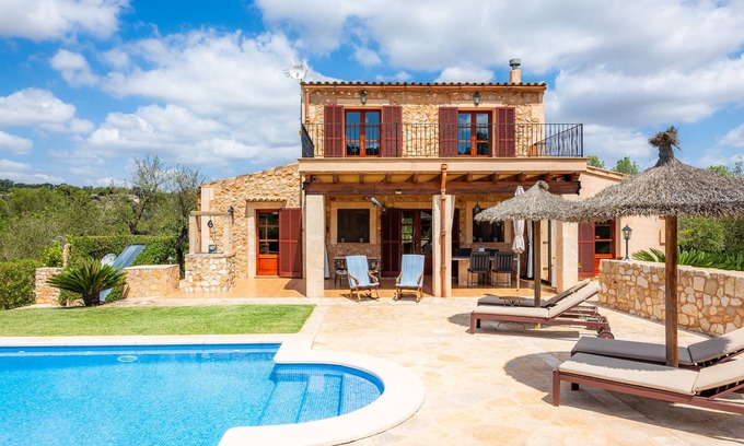 Petra Villa | Casa rural 'Es Turó De Son Mel' con vistas a la montaña, piscina privada y Wi-Fi
