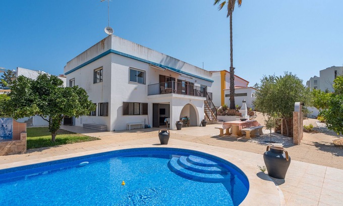 Praia da Rocha Villa | Casa de campo 'Ivone' con vistas al mar, piscina privada y Wi-Fi