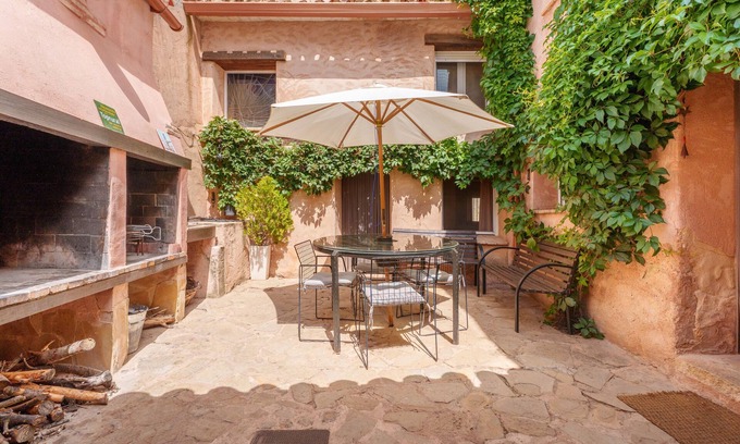 San Antonio Casa | Casa rural 'La Casica Del Sol' con terraza privada y Wi-Fi