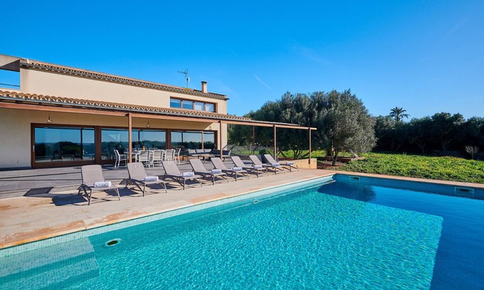 Alqueria Blanca Villa | Casa rural 'Maimo' con piscina privada, Wi-Fi y aire acondicionado