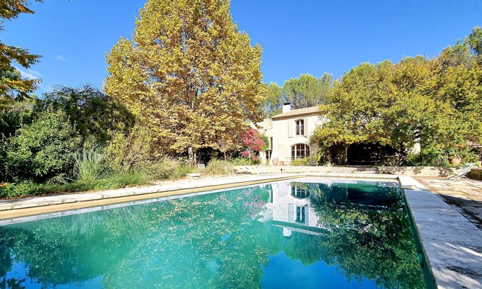 Lambesc Casa | Casa rural 'Mas Des Cigales Lambesc' con piscina privada, Wi-Fi y aire acondicionado