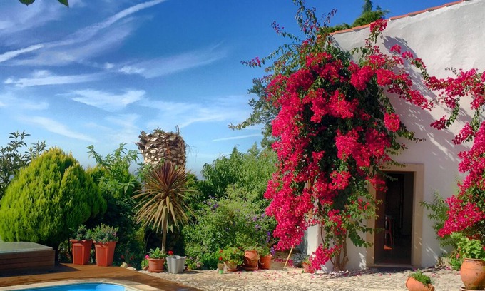 Malinha Casa | Casa de campo insertada en pueblo con vista fantástica de campo.