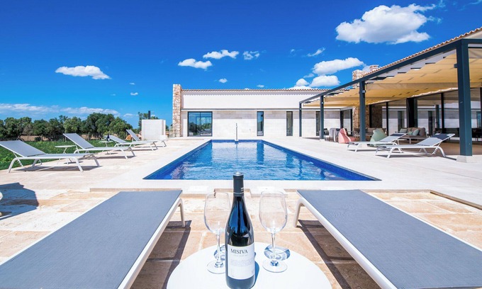 Ariany Villa | Casa rural 'Son Quillot 2' con vistas a la montaña, Wi-Fi y aire acondicionado