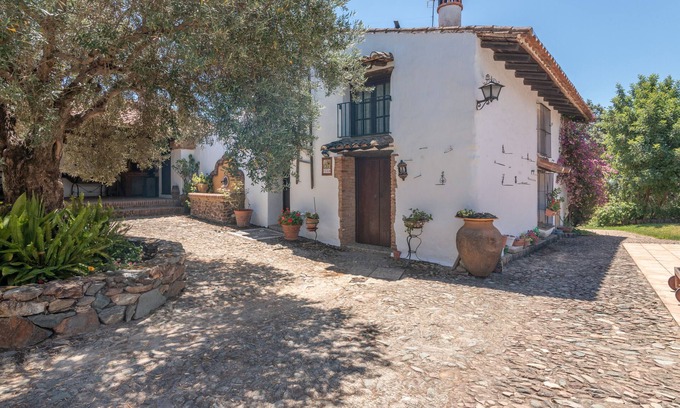 Zalamea la Real Casa | Casa rural 'Veda' con vistas a la montaña, piscina compartida y jardín compartido