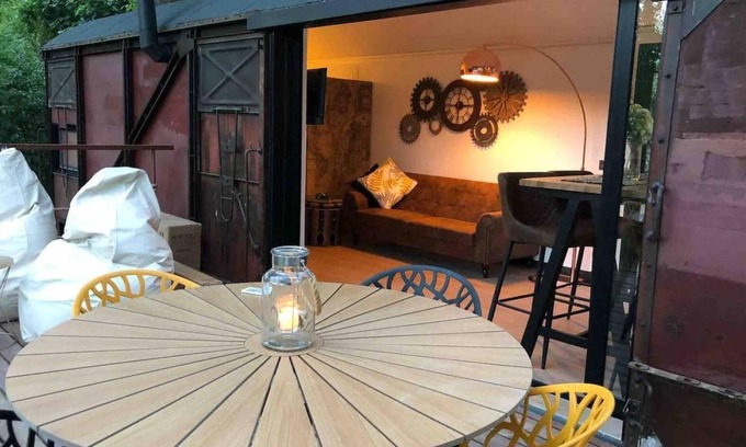 Casas Altas Casa | Casa rural 'Vagón Orient Express' con vistas a la montaña, jardín privado y aire acondicionado