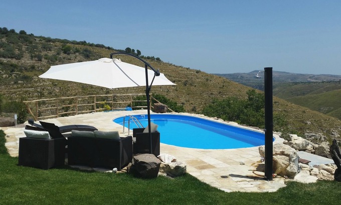 Buscemi Casa | Casa de campo en el Parque Natural Monti Iblea en medio del olivar - descanso y relajación