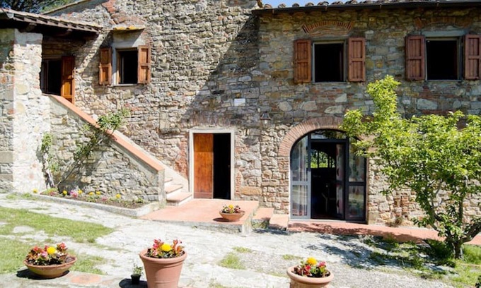 Rignano sull'Arno Casa | Country independent apartment with private terrace, free wifi and shared pool