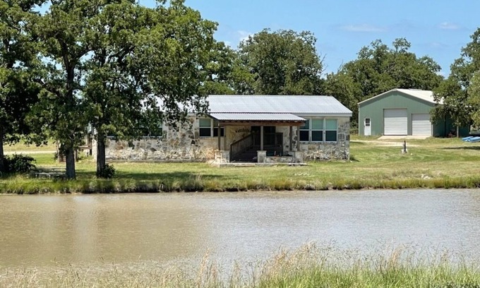 Somerville Otro | Country Living Ranch House